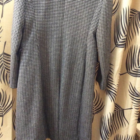 BCBG MAXAZRIA wool houndstooth coat - Picture 7 of 11